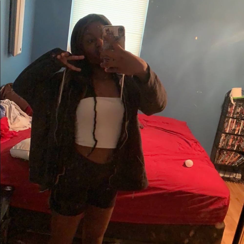 Meet your Posher, Jaida